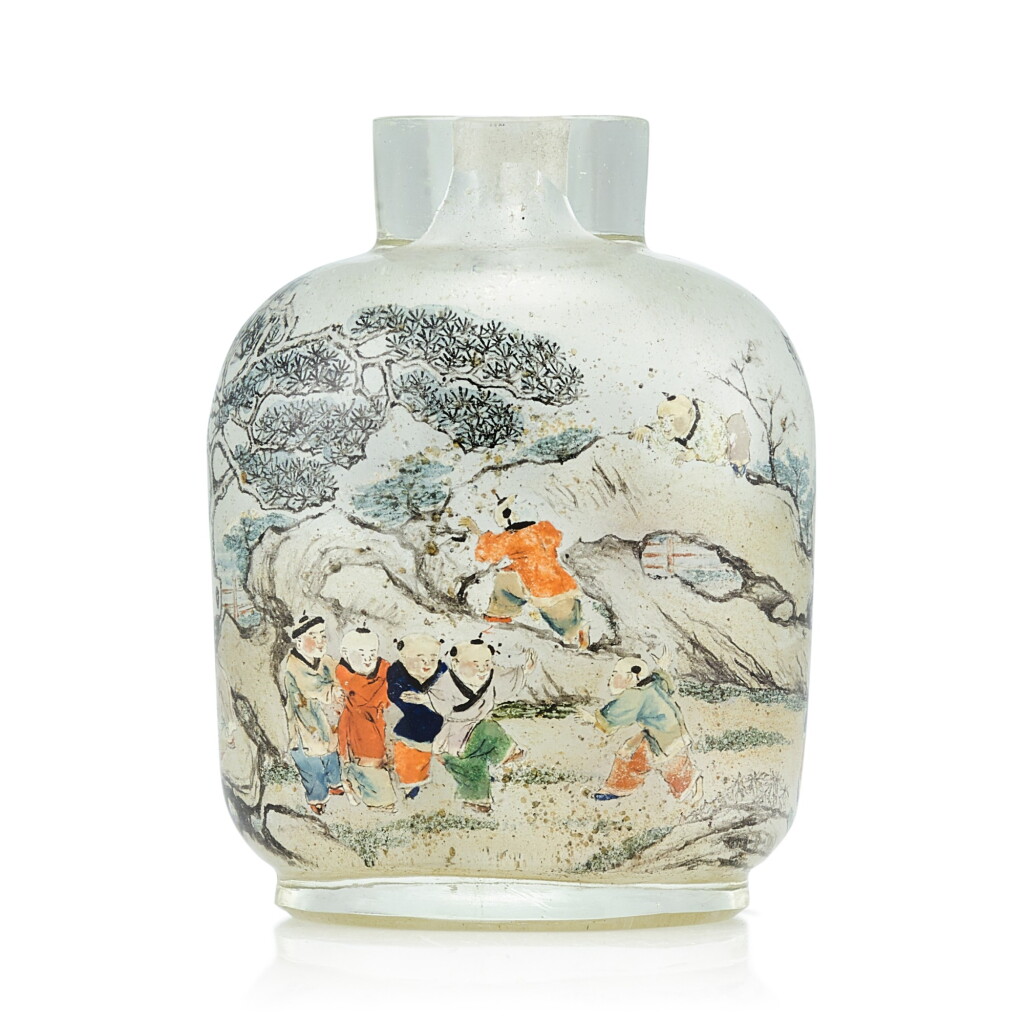 View full screen - View 1 of Lot 3034. An Inscribed Inside-Painted Glass 'Wen Yanbo' Snuff Bottle By Meng Zishou, Dated Xinhai Year, Corresponding to 1911 | 辛亥(1911年) 孟子受作玻璃內畫文彥博灌水浮球圖鼻煙壺.