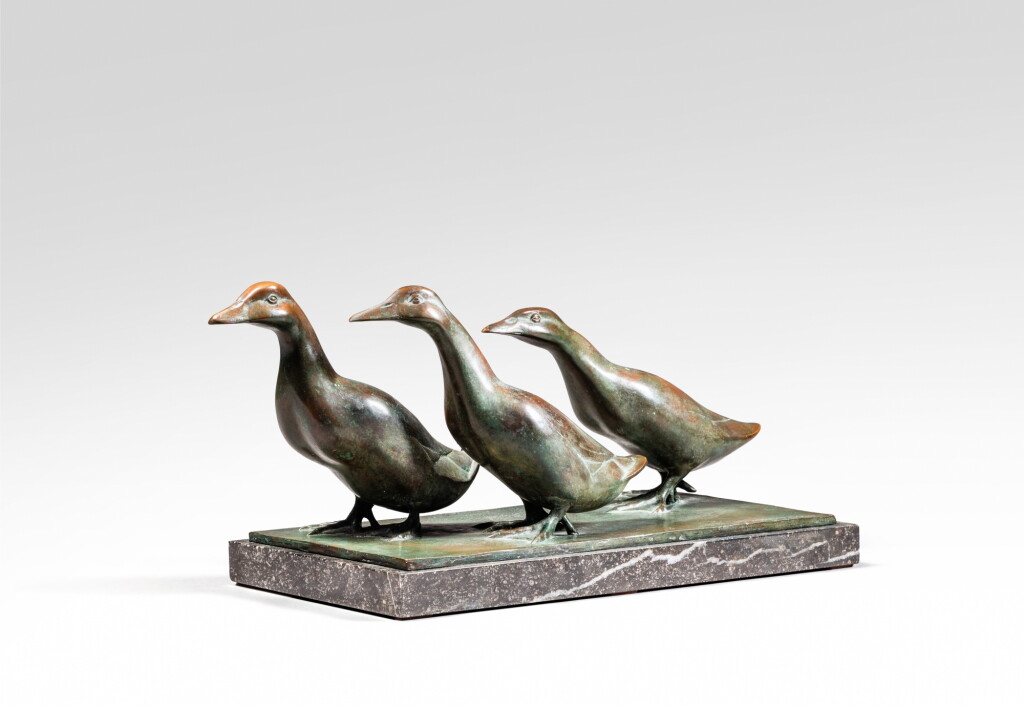 View full screen - View 1 of Lot 85. Groupe de canards.