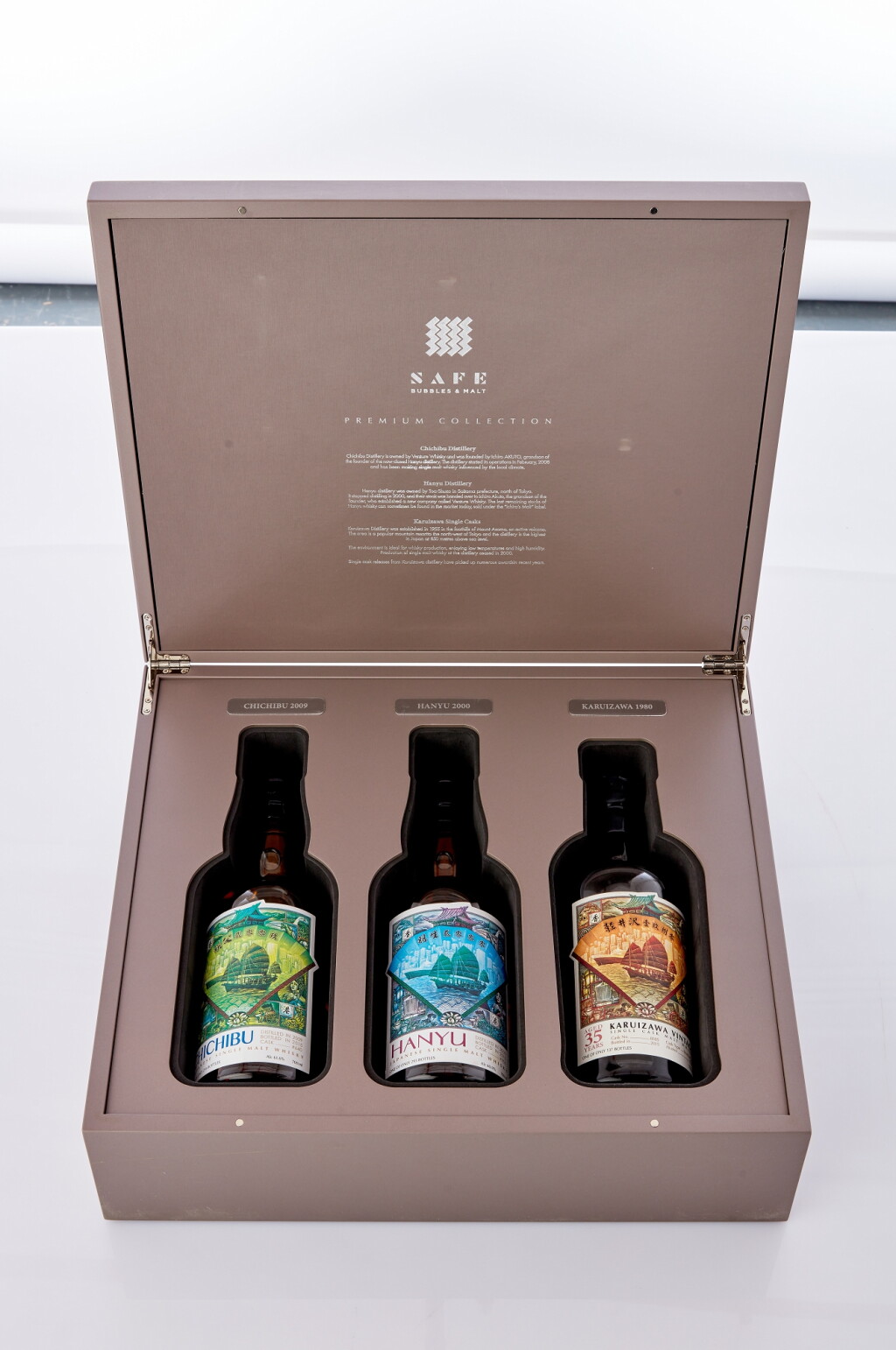 View full screen - View 1 of Lot 6265. 秩父 Chichibu, 羽生 Hanyu, 輕井澤Karuizawa 'Hong Kong' Premium Collection set NV (3 BT70).