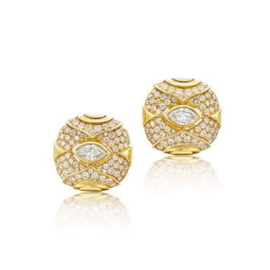 View full screen - View 1 of Lot 1813. Pair of Diamond Ear Clips | 寶格麗 | 鑽石 耳夾一對.