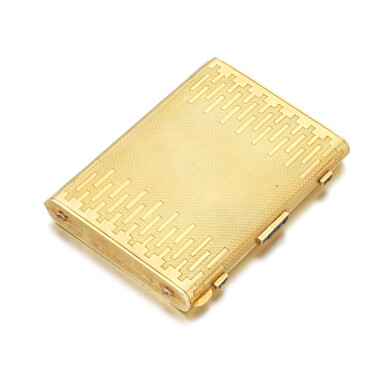 View full screen - View 1 of Lot 973. Gold and sapphire vanity case, circa 1931.