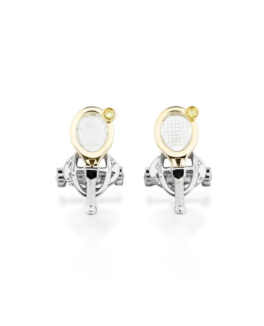 View full screen - View 1 of Lot 168. Paire de boutons de manchette diamants | Pair of diamond cufflinks.