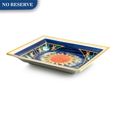 View full screen - View 1 of Lot 8070. Patek Philippe | Porcelain de Limoges, A commemorative Limoges porcelain and enamel dish, Circa 2005 | 百達翡麗 | Porcelain de Limoges 利摩日陶瓷及琺瑯擺飾盤,約2005年製.