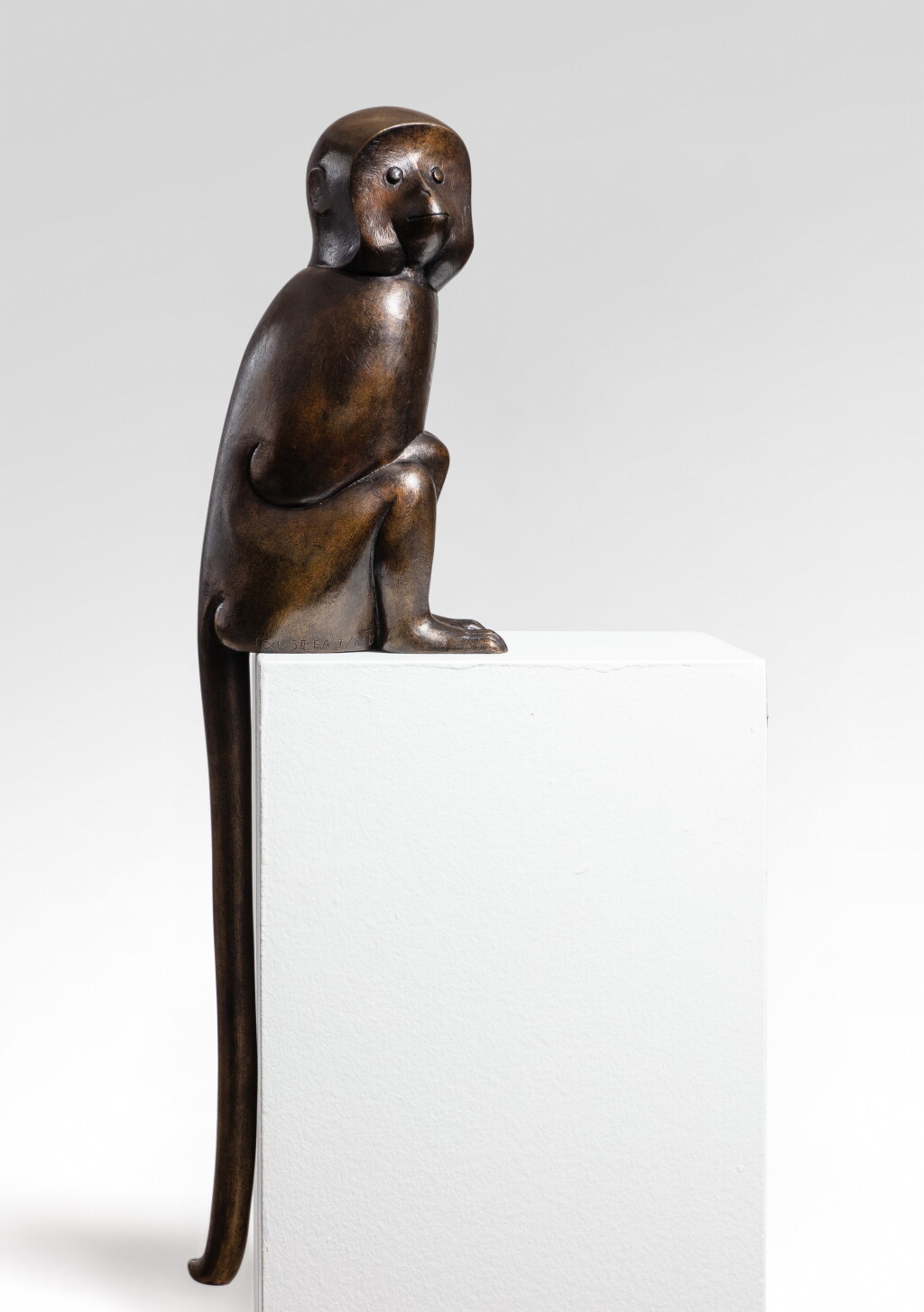 View full screen - View 1 of Lot 28. Singe attentif II.