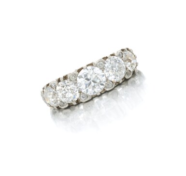 View full screen - View 1 of Lot 7. Diamond ring (Anello in diamanti).