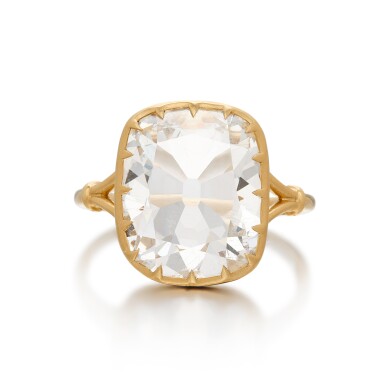 View full screen - View 1 of Lot 1. Diamond Ring.
