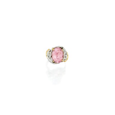View full screen - View 1 of Lot 413. PADPARADSCHA SAPPHIRE AND DIAMOND RING, SCHLUMBERGER FOR TIFFANY & CO. | 橙粉紅色剛玉配鑽石戒指,Schlumberger 蒂芙尼.