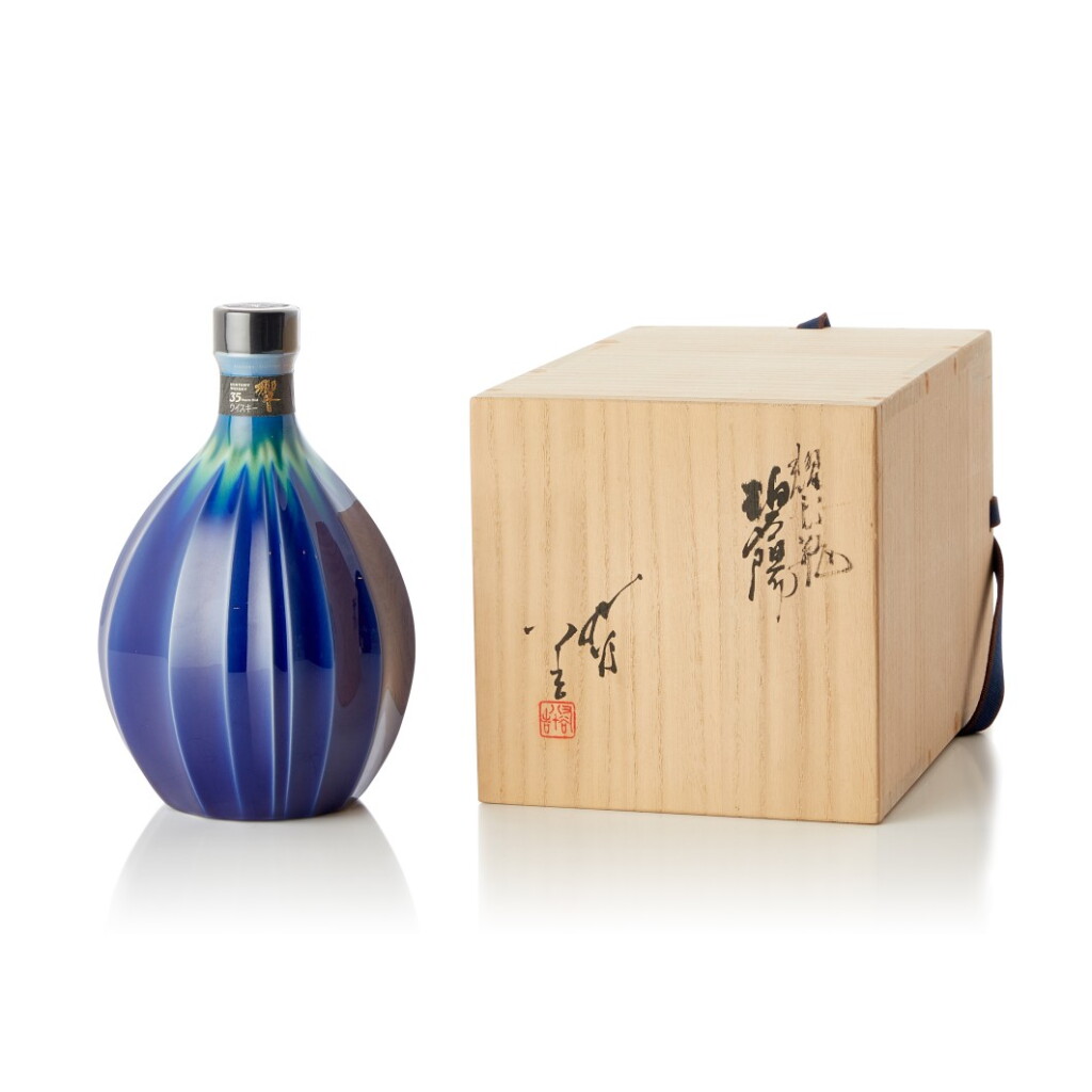 View full screen - View 1 of Lot 7904. 響35年 耀彩瓶 碧陽 Hibiki 35 Year Old Kutani Decanter Tokuda Yasokichi III 43.0 abv NV (1 BT70).