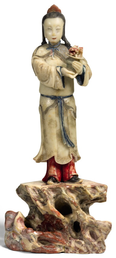 View full screen - View 1 of Lot 280. A LARGE SOAPSTONE FIGURE OF AN IMMORTAL QING DYNASTY, 17/18TH CENTURY | 清十七/十八世紀 壽山石神仙立像.
