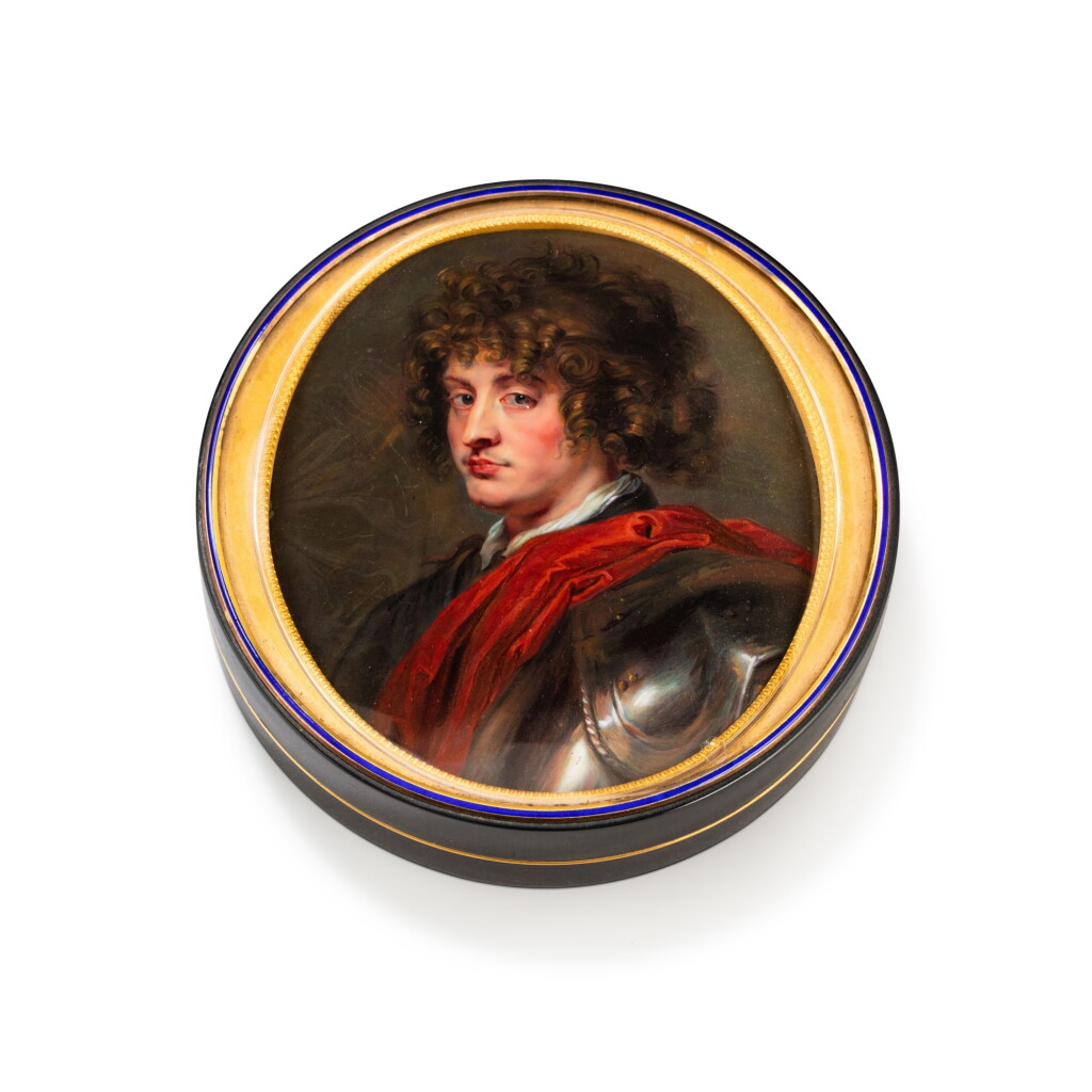 View full screen - View 1 of Lot 16. A gold, enamel and tortoiseshell boite-à-miniature | Boite à miniature en or, émail et écaille.