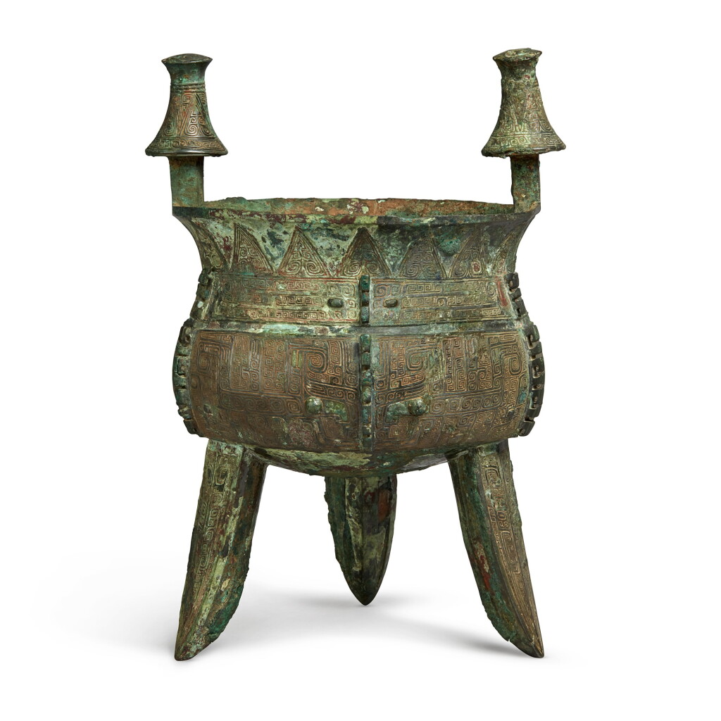 View full screen - View 1 of Lot 11. An exceptional and rare archaic bronze ritual wine vessel (Jia), Late Shang dynasty | 商末 䖵崠耒斝.