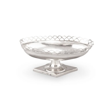 View full screen - View 1 of Lot 1328. A small German silver oval cup on stand, Friedrich August Pohle, Weissenfels, circa 1800.
