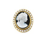 Niccolo Morelli | Broche camée sardonyx et demi-perles fines | Sardonyx cameo and half natural pearl brooch
