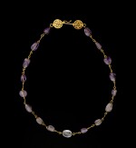 A BYZANTINE GOLD AND AMETHYST NECKLACE, CIRCA 5TH/7TH CENTURY A.D.