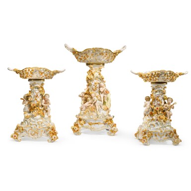 View full screen - View 1 of Lot 122. A Meissen Yellow-Dragon Pattern Garniture of Three Baskets and Stands, Late 19th Century.