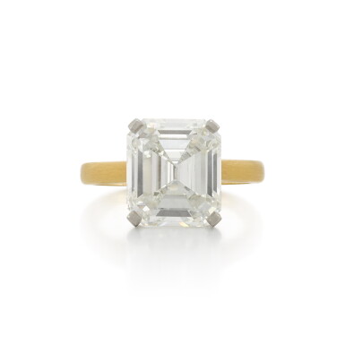 View full screen - View 1 of Lot 783. Diamond Ring weighing 6.24 carats.