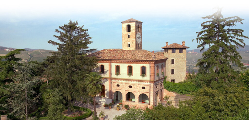 View full screen - View 1 of Lot 281. Barolo Riserva, Falletto di Serralunga d'Alba 2009 Bruno Giacosa (6 BT).