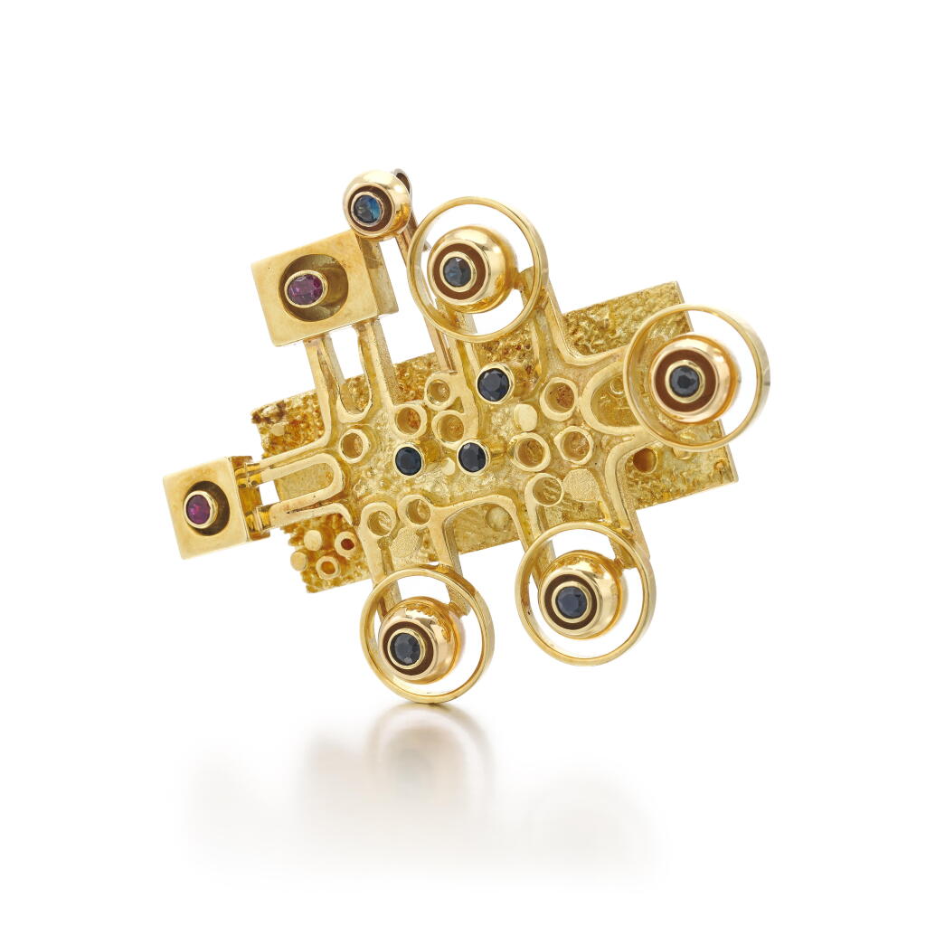 View full screen - View 1 of Lot 106. Sapphire and ruby brooch | Spilla in zaffiri e rubini 1971.