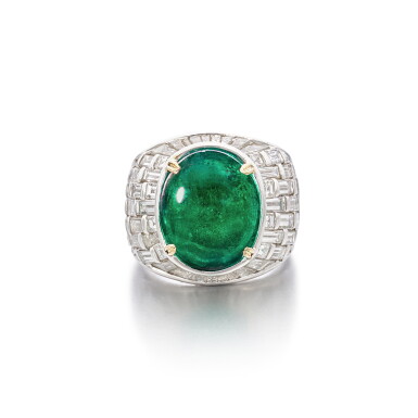 View full screen - View 1 of Lot 1918. Emerald and Diamond Ring | 10.50克拉 「哥倫比亞」祖母綠 配 鑽石 戒指.