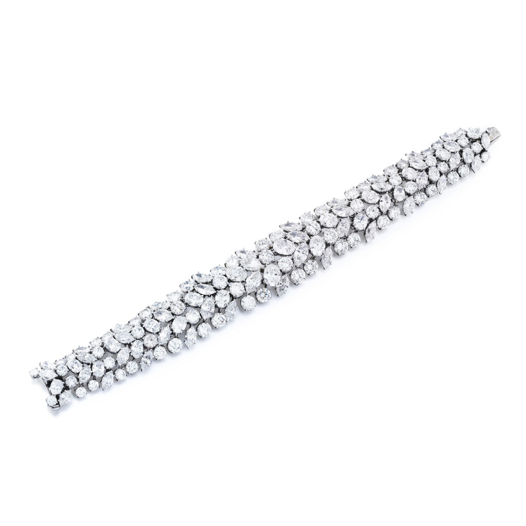 View full screen - View 1 of Lot 63. Diamond Bracelet.