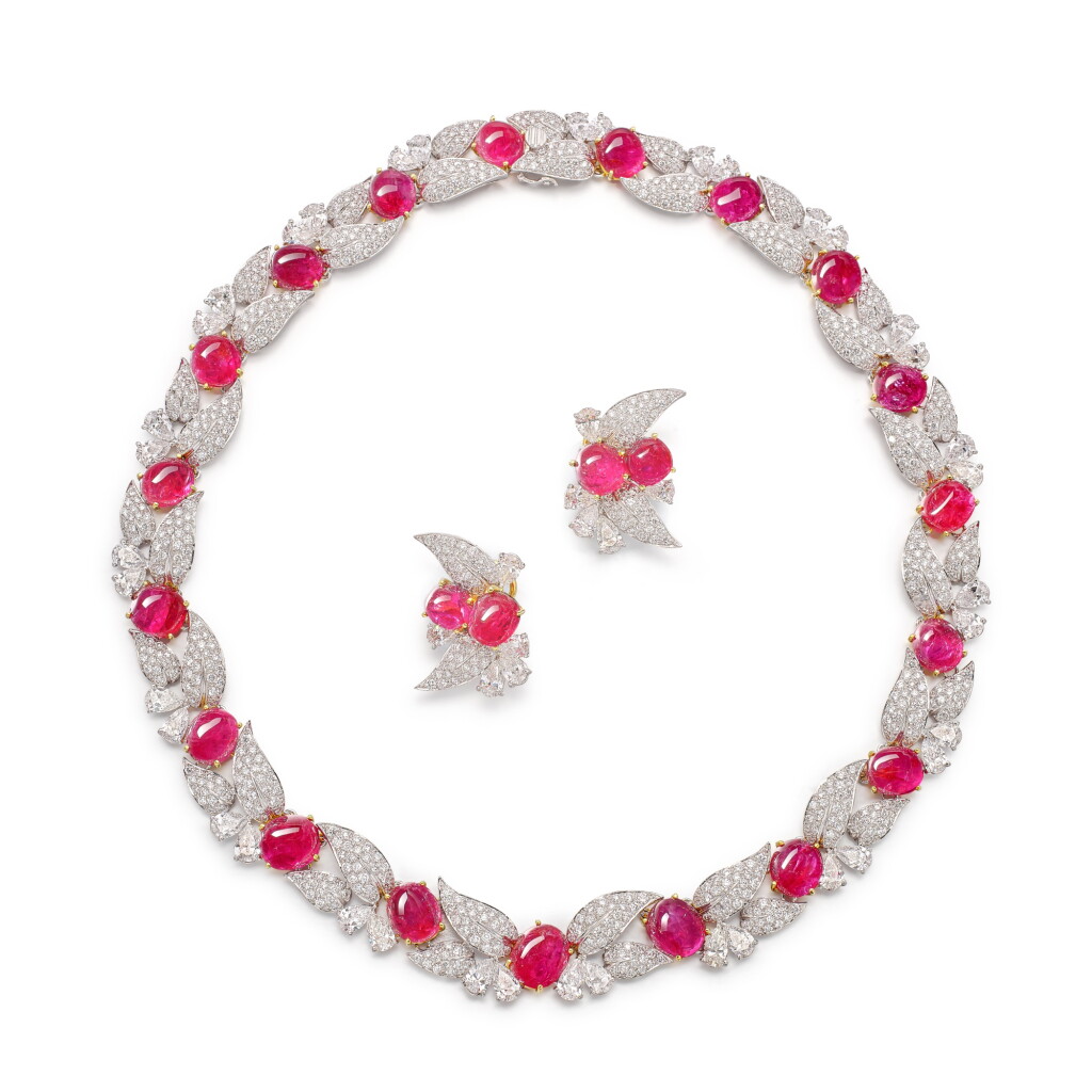 View full screen - View 1 of Lot 1843. Ruby and Diamond Demi-Parure | 天然「緬甸」未經加熱紅寶石 配 鑽石 項鏈及耳環套裝 (紅寶石共重約114.12克拉).
