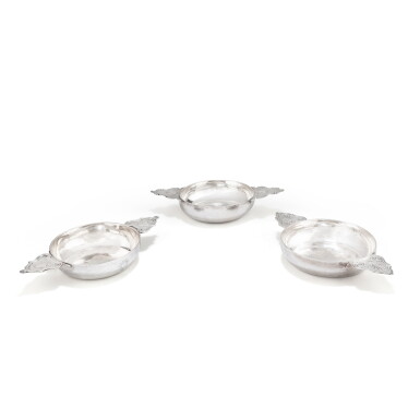 View full screen - View 1 of Lot 88. A group of three silver écuelles, France, late 17th and early 18th century | Groupe de trois écuelles en argent, France, fin XVIIe et début du XVIIIe siècles .