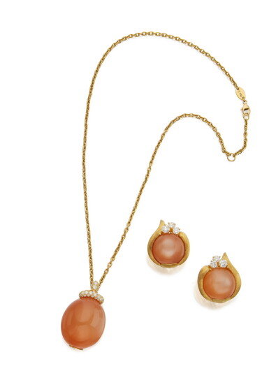 View full screen - View 1 of Lot 73. GOLD, MOONSTONE AND DIAMOND PENDANT-NECKLACE AND PAIR OF EARCLIPS, HENRY DUNAY.