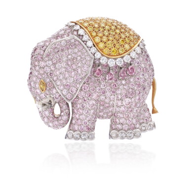 View full screen - View 1 of Lot 737. Coloured diamond and diamond brooch.