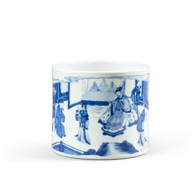 View full screen - View 1 of Lot 155. A large blue and white 'figural' brushpot Qing dynasty, Kangxi period | 清康熙 青花庭園人物故事圖筆筒.