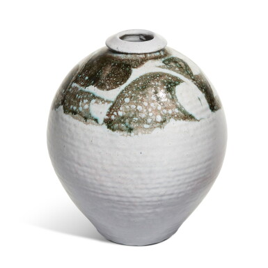 View full screen - View 1 of Lot 763. Globular Vessel.
