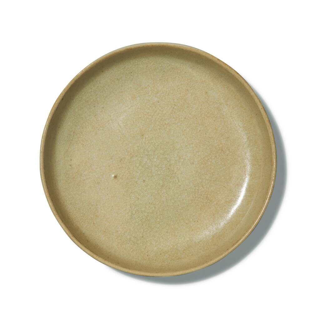 View full screen - View 1 of Lot 304. A 'Xing' brush washer, Sui / early Tang dynasty | 隋 / 唐初 邢窰白釉洗.