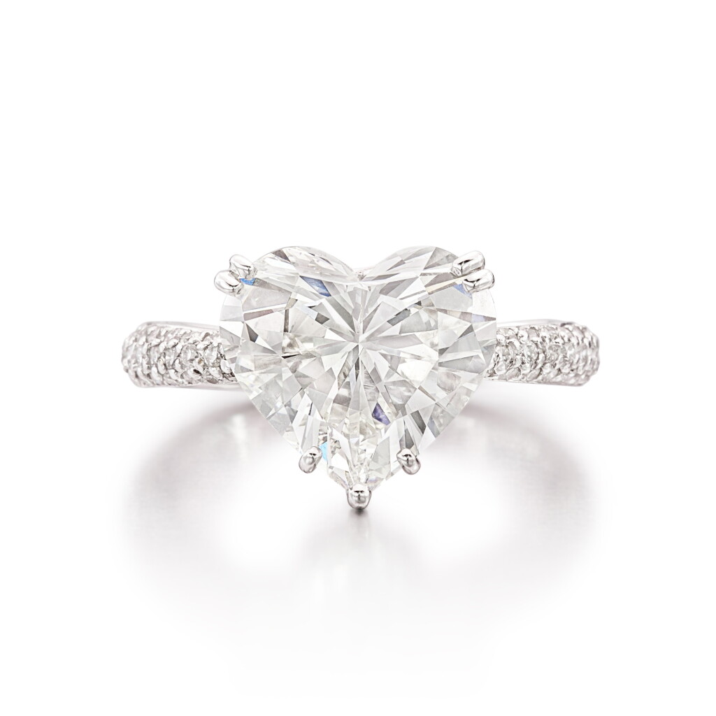 View full screen - View 1 of Lot 217. Diamond Ring | 4.38克拉 心形 I色 鑽石 戒指.