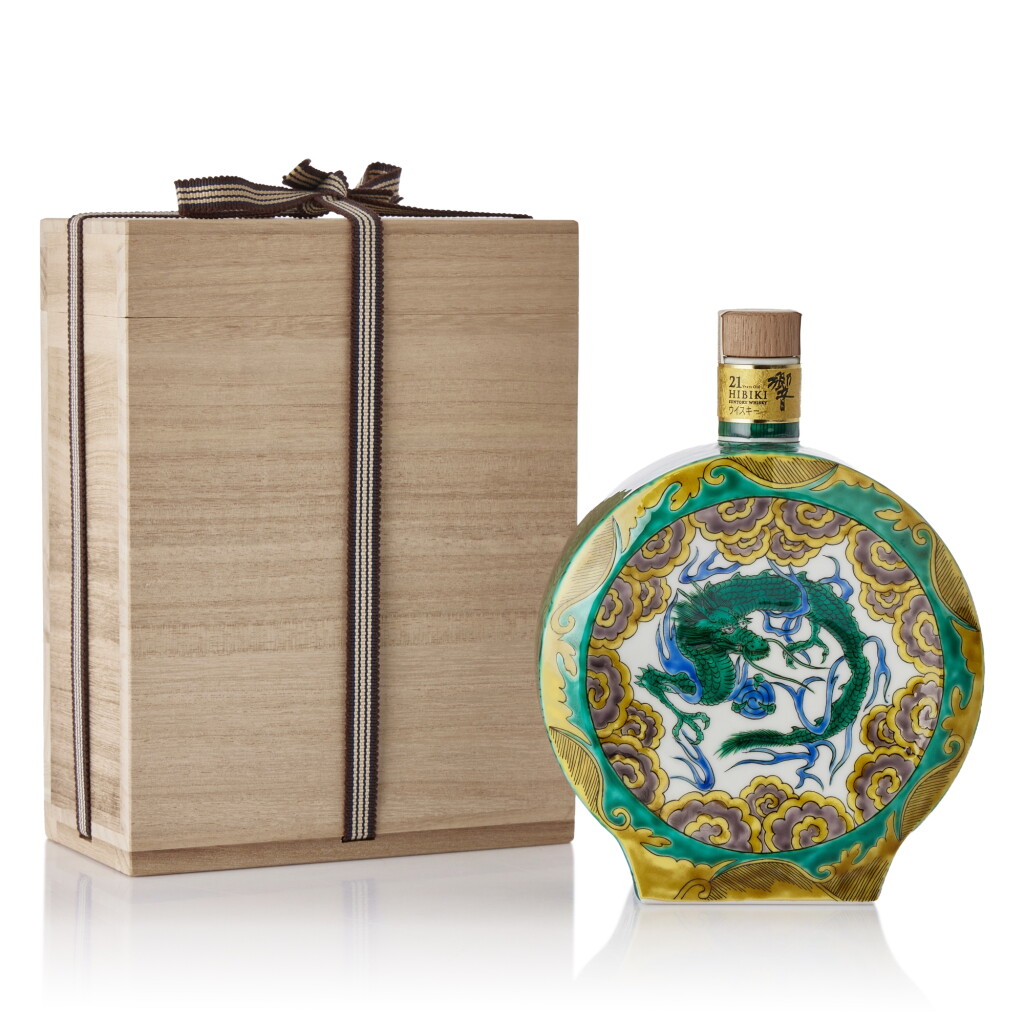 View full screen - View 1 of Lot 1086. 響 Hibiki 21 Year Old Ceramic Kutani Decanter 2011 43.0 abv NV (1 BT60).