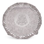 A GEORGE IV SILVER LARGE SALVER, EMES & BARNARD, LONDON, 1825