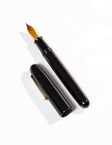 View full screen - View 1 of Lot 127. Empereur Noir De Laque fountain pen .