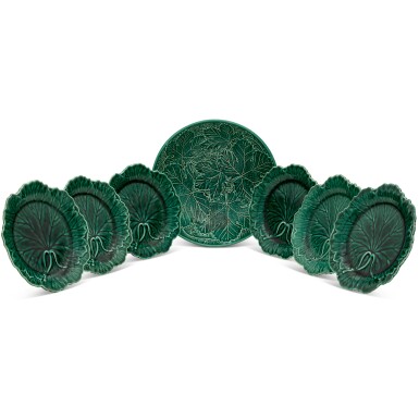 View full screen - View 1 of Lot 1597. A set of six Wedgwood green leaf plates, 20th century.