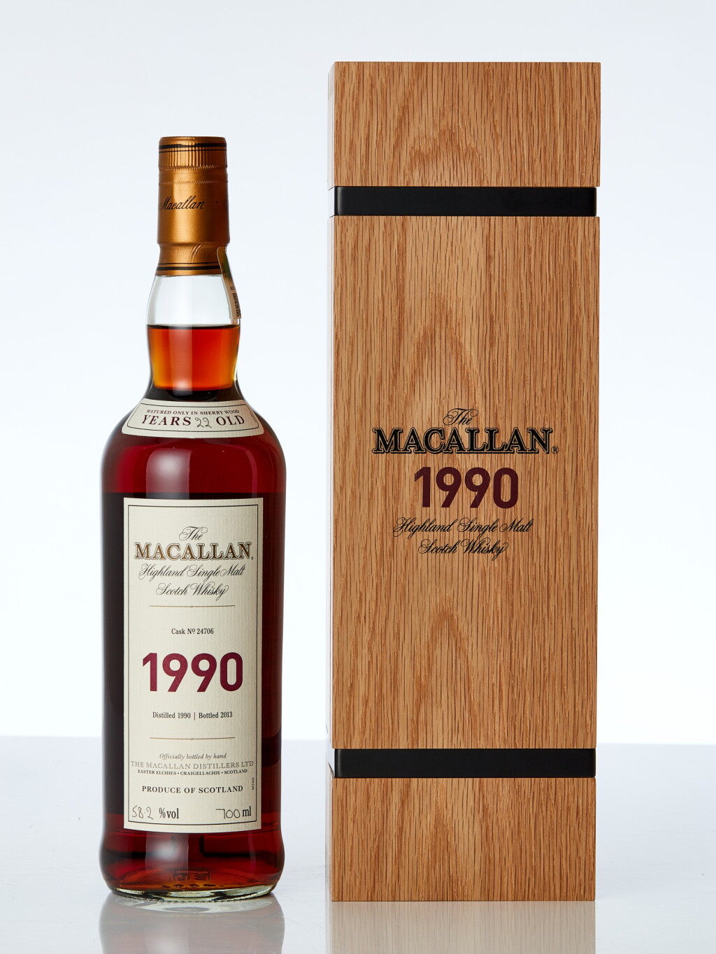 View full screen - View 1 of Lot 7601. The Macallan Fine & Rare 22 Year Old 58.2 abv 1990 (1 BT70).