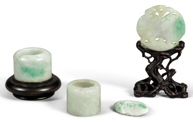 View full screen - View 1 of Lot 377. A STUDY GROUP OF FOUR JADEITE CARVINGS LATE QING DYNASTY | 晚清 翠玉雕飾一組四件.