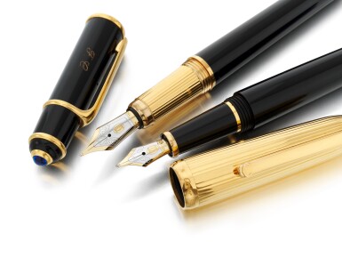 View full screen - View 1 of Lot 110. Two fountain pens (Due penne stilografiche).