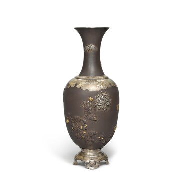 View full screen - View 1 of Lot 98. A SILVER AND IRON VASE, SIGNED SHUKO KOKU, MEIJI PERIOD, LATE 19TH CENTURY.