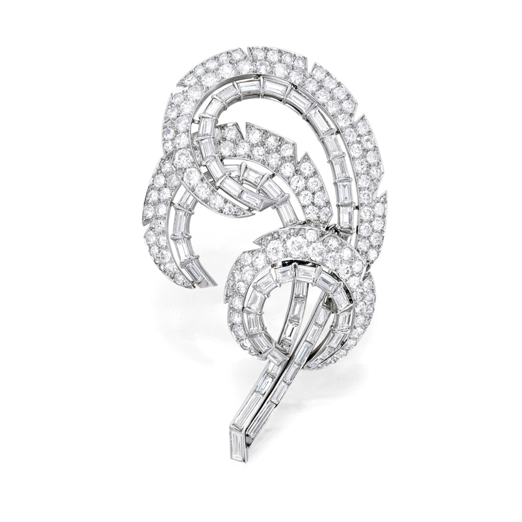 View full screen - View 1 of Lot 64. Mounted by Cartier | Diamond Brooch.