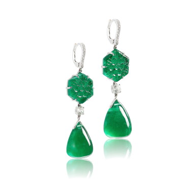 View full screen - View 1 of Lot 560. Pair of Emerald and Diamond Pendent Earrings | 「哥倫比亞」及「巴西」祖母綠 配 鑽石 耳墜一對.