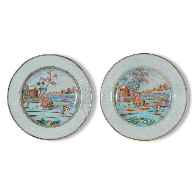 View full screen - View 1 of Lot 164. A Pair of Chinese Export Famille-Rose 'Peter the Great' Plates, Qing Dynasty, Qianlong Period, Circa 1740 | 清乾隆 約1740年 粉彩彼得大帝故事圖盤一對.