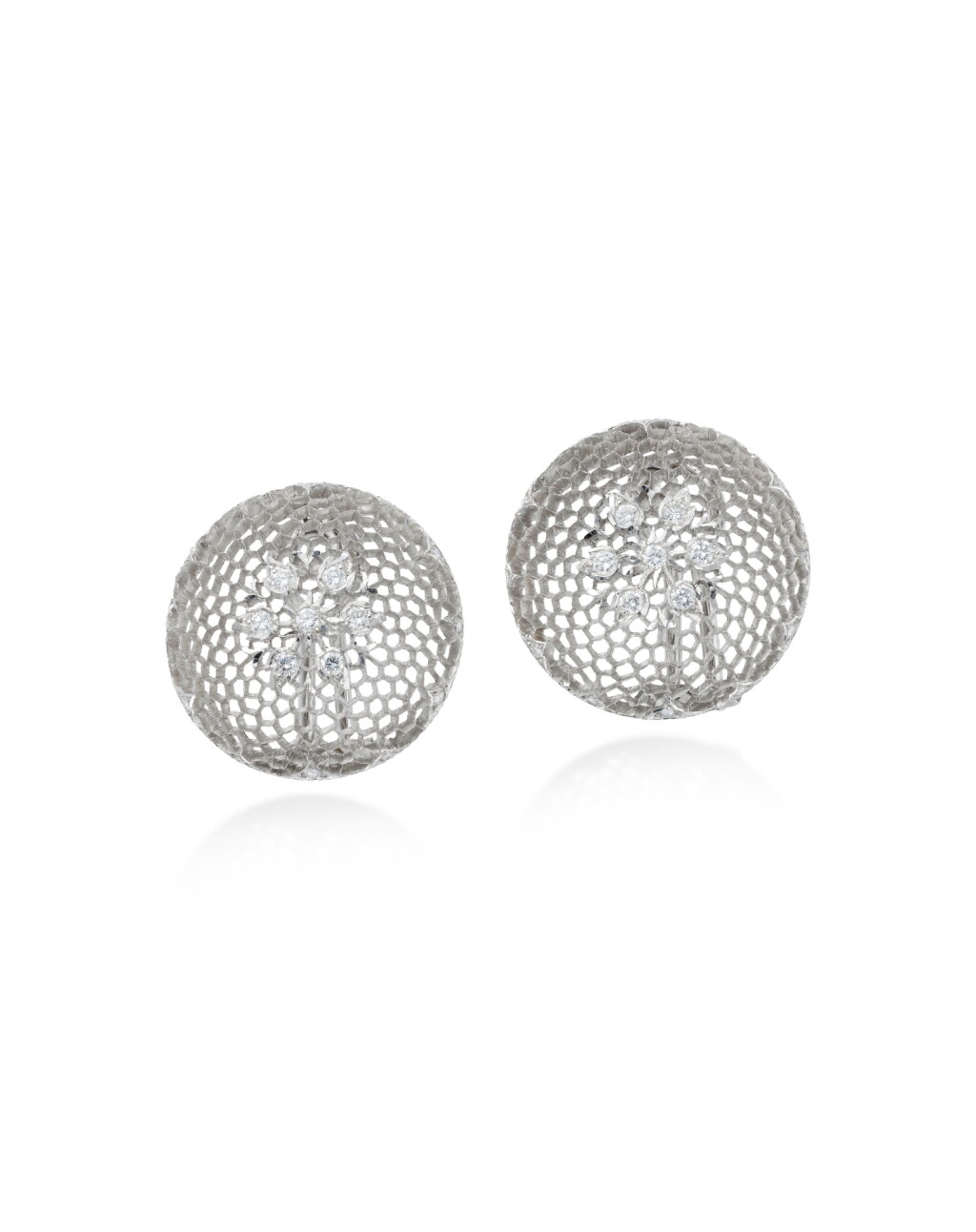 View full screen - View 1 of Lot 1912. Pair of Diamond Ear Clips | 馬里奧 布契拉提 | 鑽石 耳夾一對.