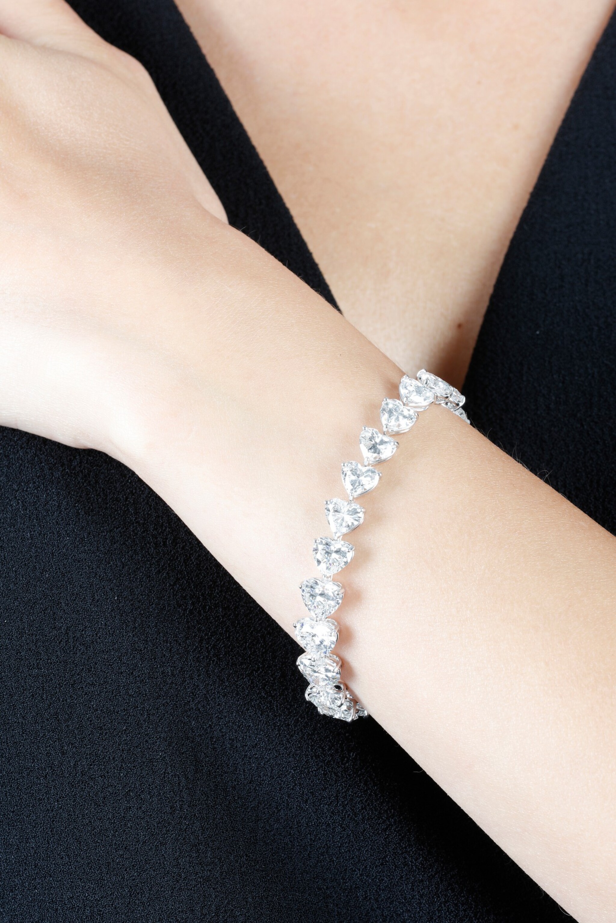 Graff Diamond Bracelet Magnificent Jewels And Noble Jewels Part I Sotheby S Graff Diamond Bracelet Magnificent Jewels And Noble Jewels Part I Sotheby S