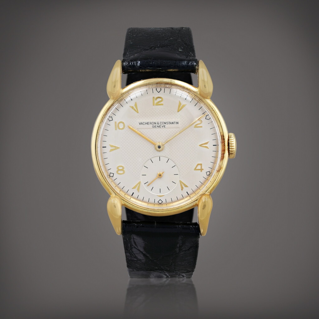 View full screen - View 1 of Lot 488. Montre bracelet en or jaune avec cornes griffes | Yellow gold wristwatch with claw lugs Vers 1955 | Circa 1955.