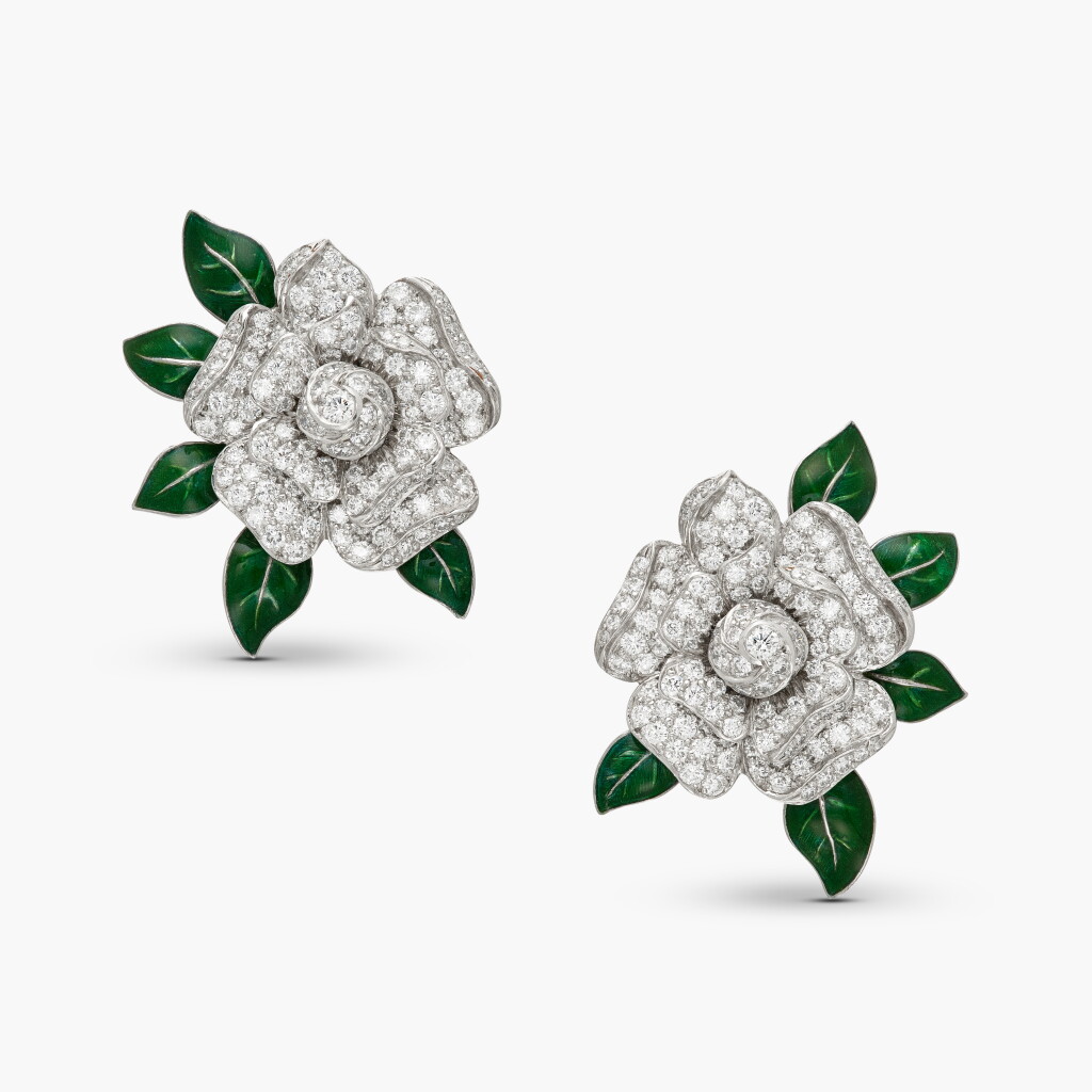 View full screen - View 1 of Lot 63. Pair of Diamond and Enamel Earclips 鑽石 配 琺瑯彩 耳夾一對.