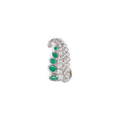 View full screen - View 1 of Lot 252. CLIP EMERAUDES ET DIAMANTS, "HINDOU", SUZANNE BELPERRON | EMERALD AND DIAMOND CLIP, 'HINDOU', SUZANNE BELPERRON.