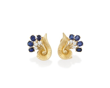 View full screen - View 1 of Lot 9. PAIR OF SAPPHIRE AND DIAMOND EARRINGS (PAIO DI ORECCHINI CON ZAFFIRI E DIAMANTI) | CARTIER, PARIS.