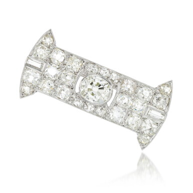 View full screen - View 1 of Lot 125. Diamond brooch, circa 1930.